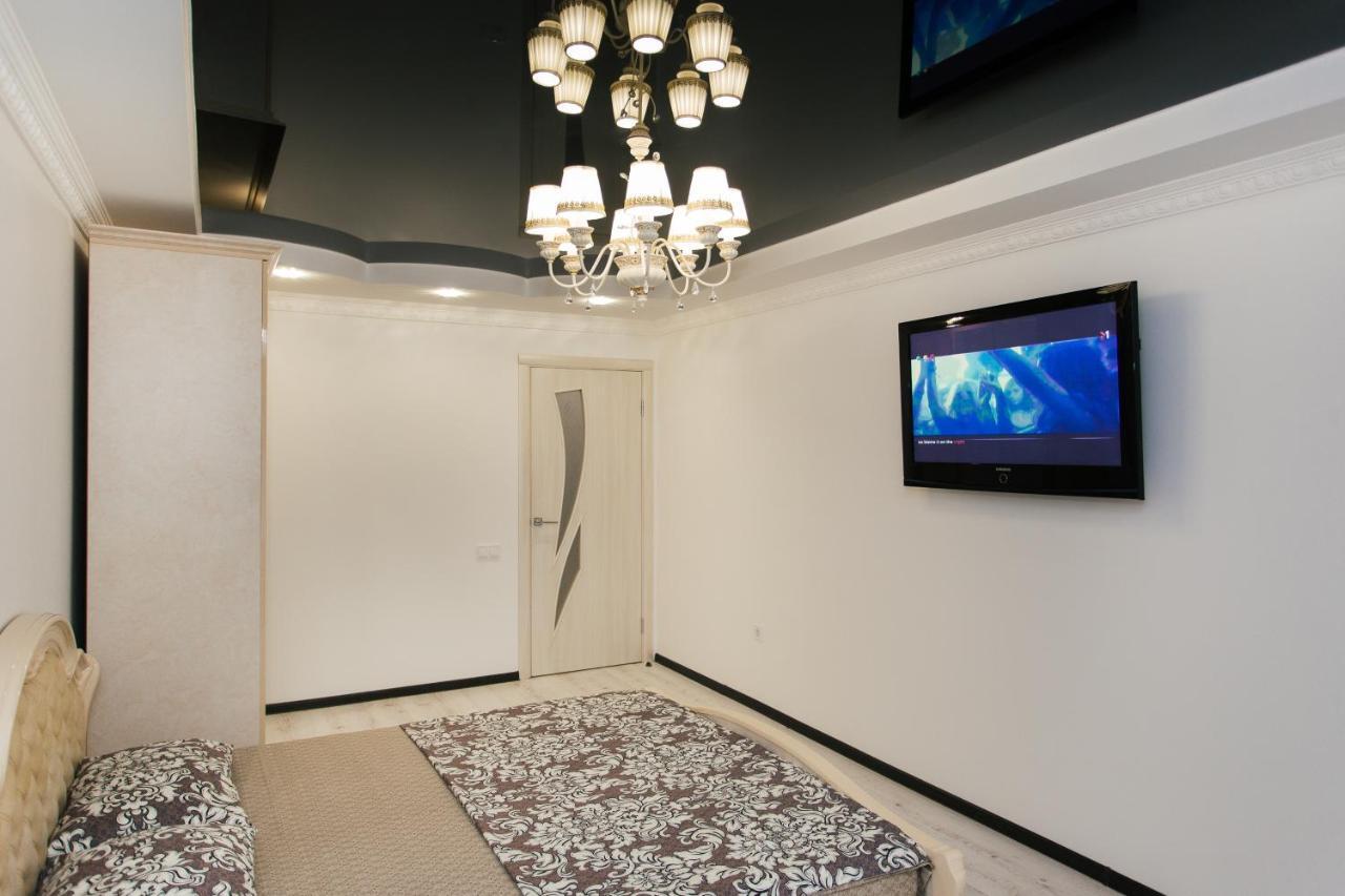 De Luxe Apartments Centr Illinskaya Sumy Exterior foto