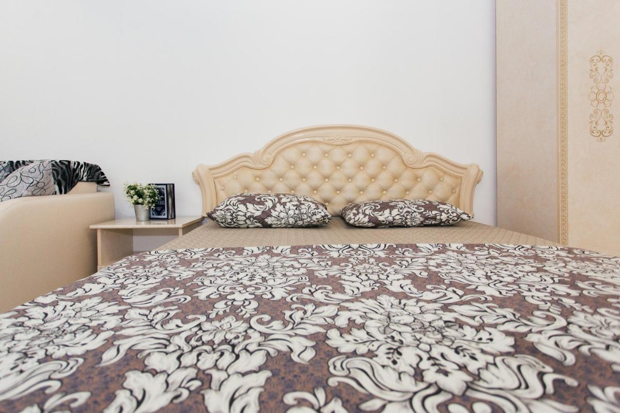 De Luxe Apartments Centr Illinskaya Sumy Exterior foto